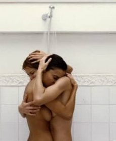 Lezbiyenler Ateşli Oda Erotik Film İzle