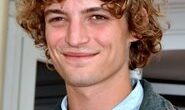 Niels Schneider