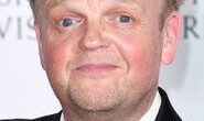 Toby Jones