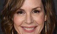 Embeth Davidtz